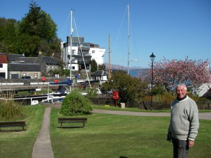 The loch and hotel, Crinan