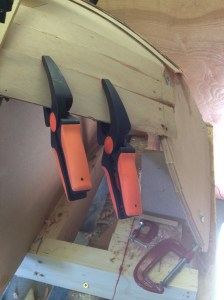 Sprung clamps shaped like pincers